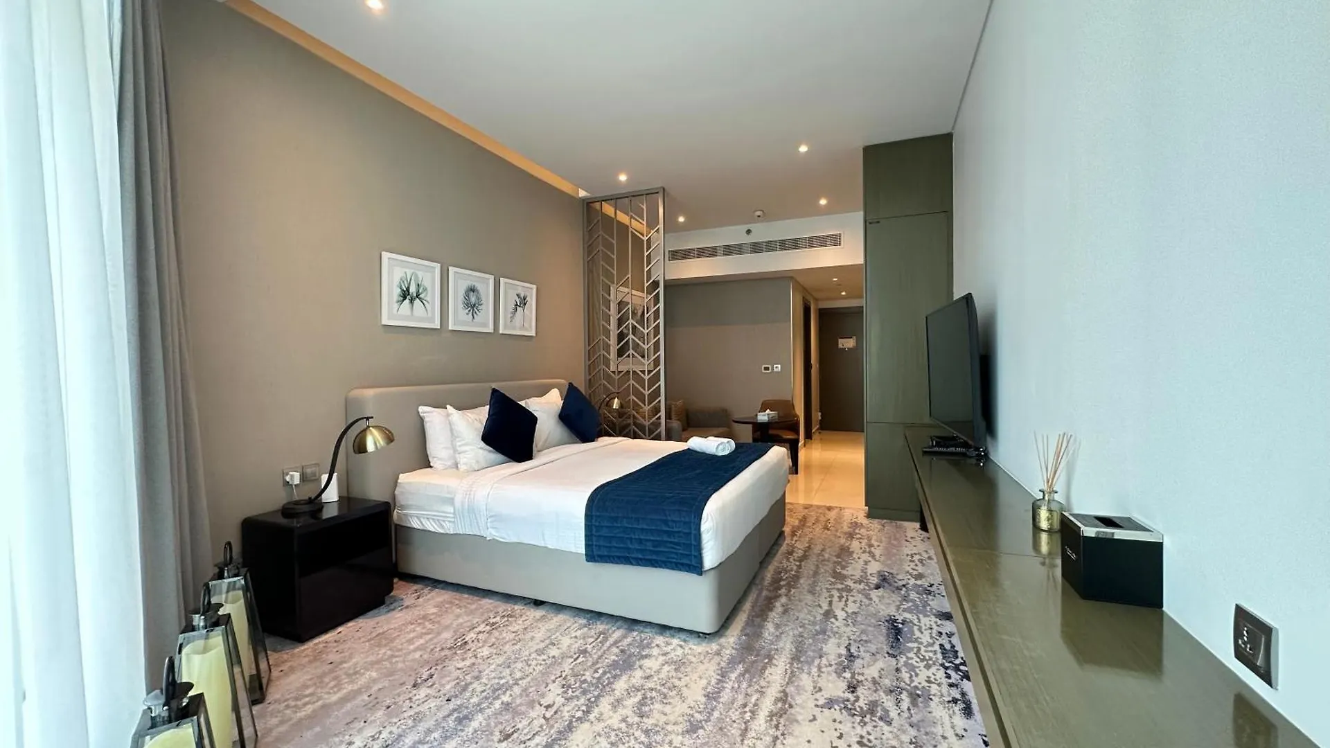 Business Bay Modern Studio With A Canal View At Damac Maison Prive 1616 Dubai Apartment